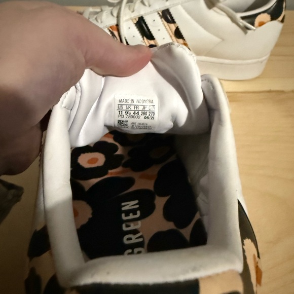 Adidas Superstar White with Animal Pattern - Picture 5 of 5